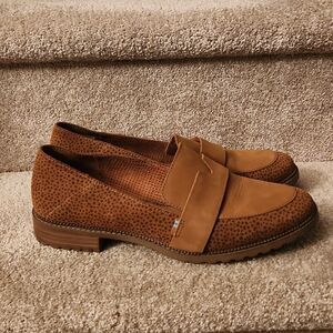 Toms Women's "Mallory" Tan Suede Loafers w/ Cheetah Animal Print Size 10